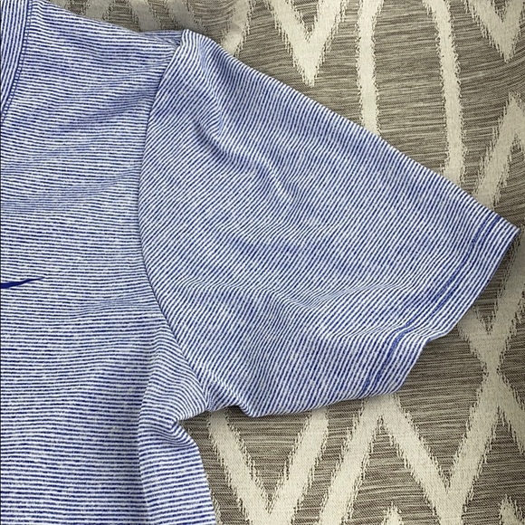 Nike Tee Dry fit Women Size: small - Picture 2 of 4